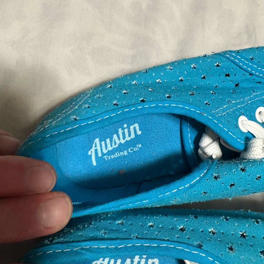 Kids Blue Star Pattern Shoes - Picture 5 of 7